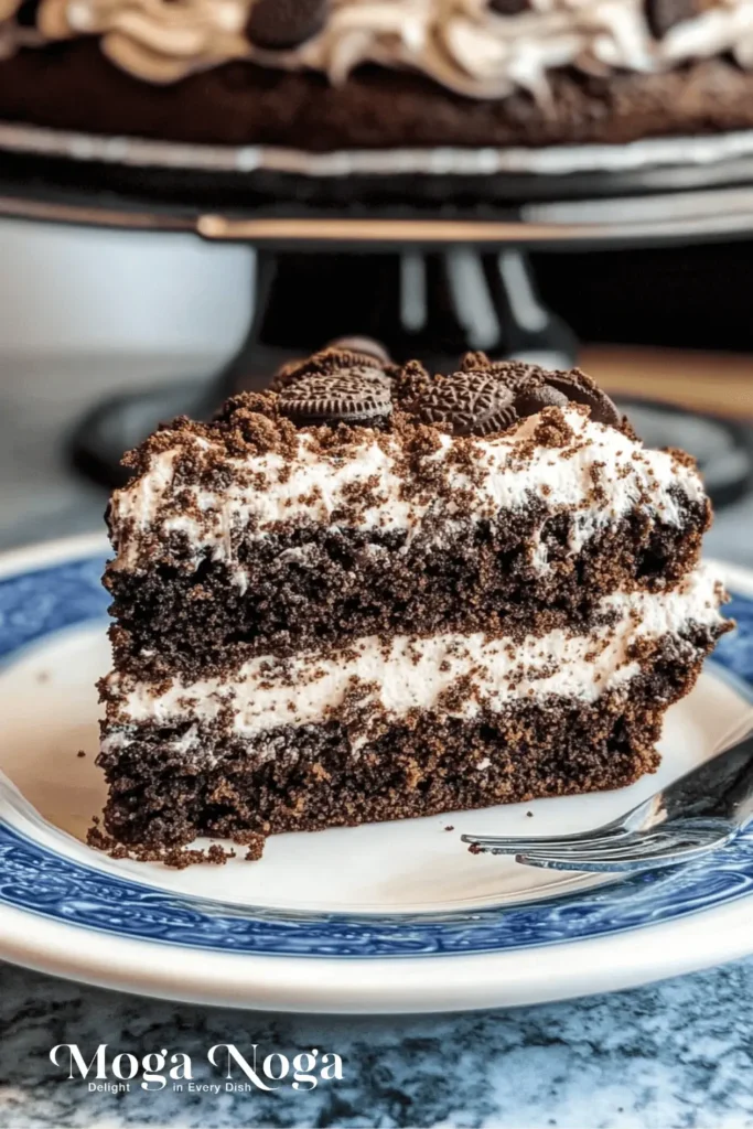 10 Irresistible Reasons To Fall In Love With This Homemade Oreo Cake