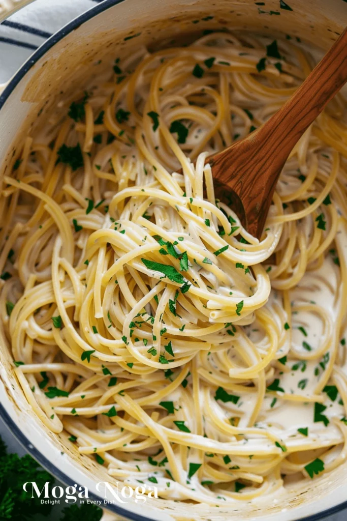 One Pot Creamy Garlic Pasta