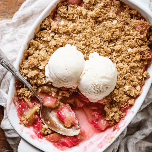 Rhubarb Crisp