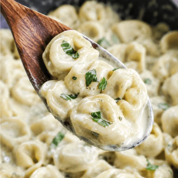 Creamy Pesto Tortellini